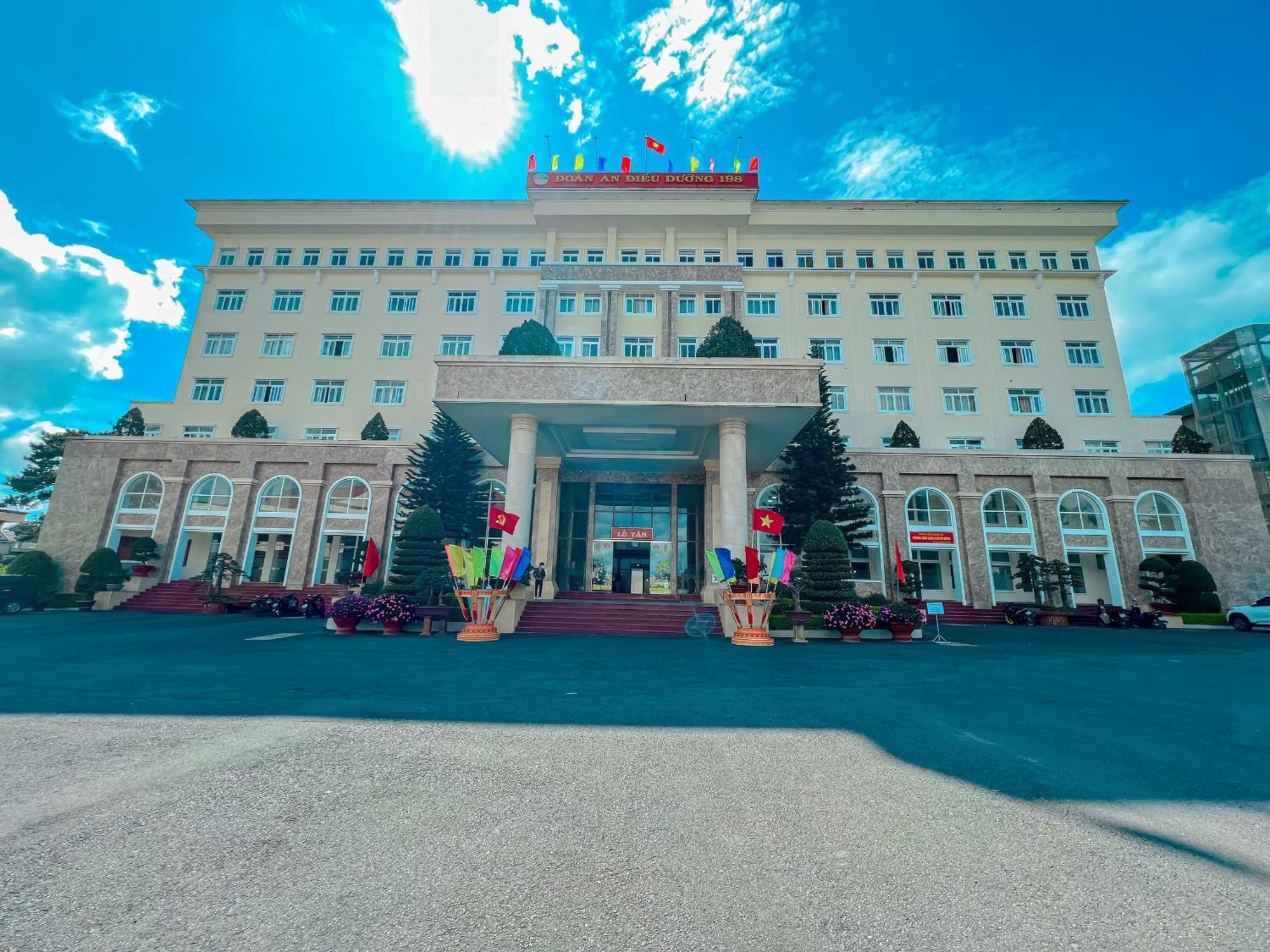 Khach San Doan 198 Da Lat Hotel Khu Chi Lang Luaran gambar